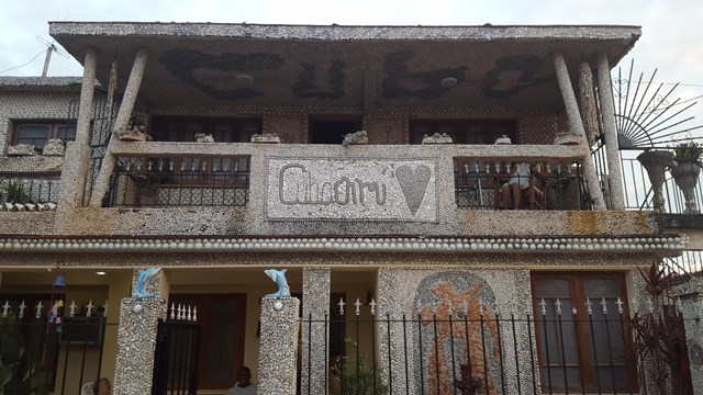 cuban_surfers_inline_4